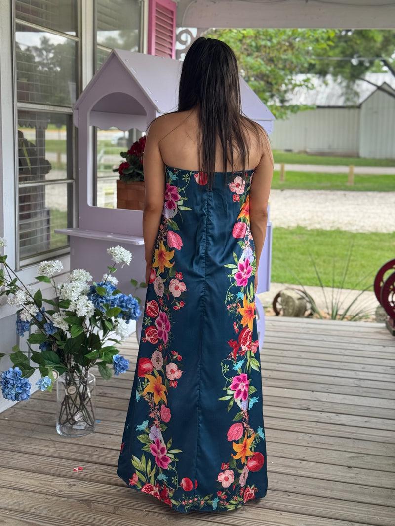 botanical maxi dress Charlotte Border S or keep it casual Material Content:85% Polyester 9% Viscose 6% Elastane revolve Star Butterfly in Green