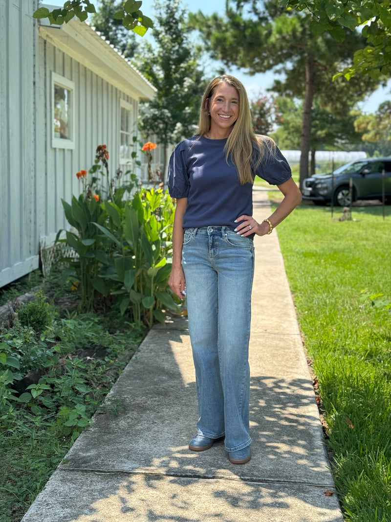 Mid-Rise Wide Leg - Medium Blue