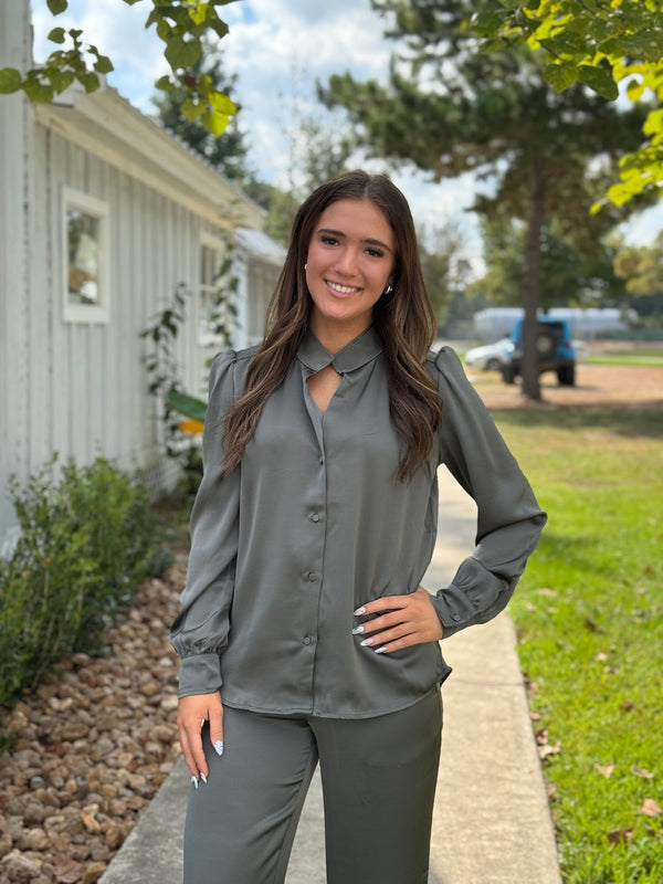 BALICIA LONG SLEEVE BUTTON UP BLOUSE