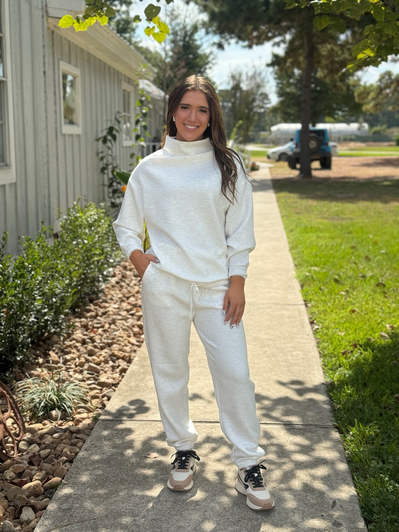 MORINA SOFT KNIT LONG SLEEVE FUNNEL NECK