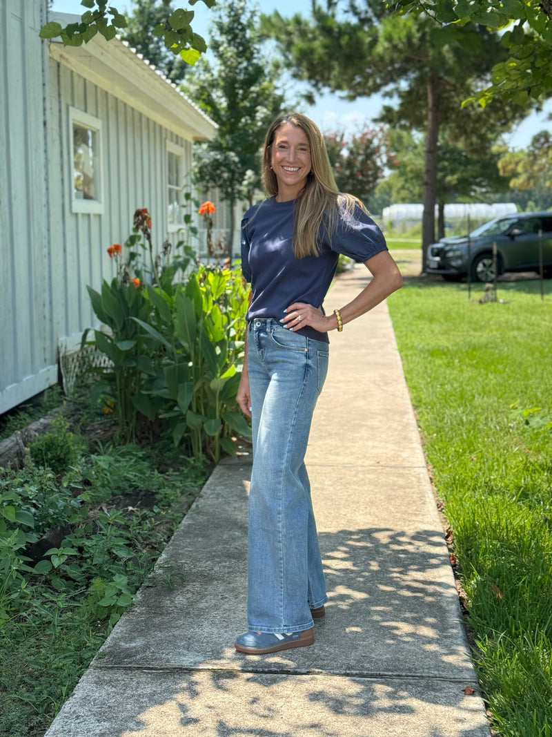 Mid-Rise Wide Leg - Medium Blue