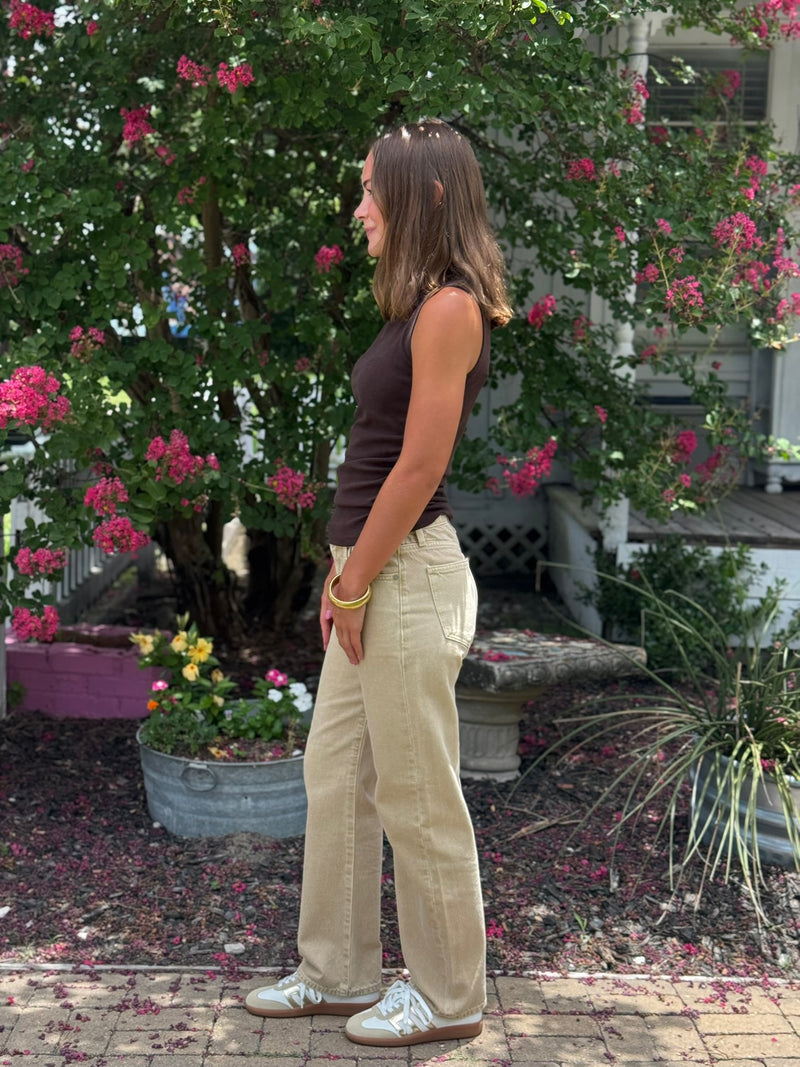 Lexi Mid Rise Bowed Straight - Sand Dollar