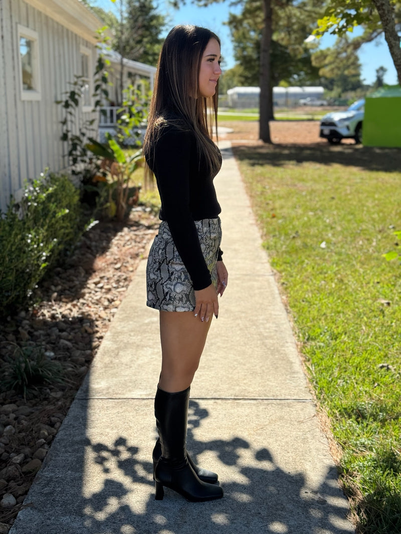 Roxy Mid-Rise Mini Skirt