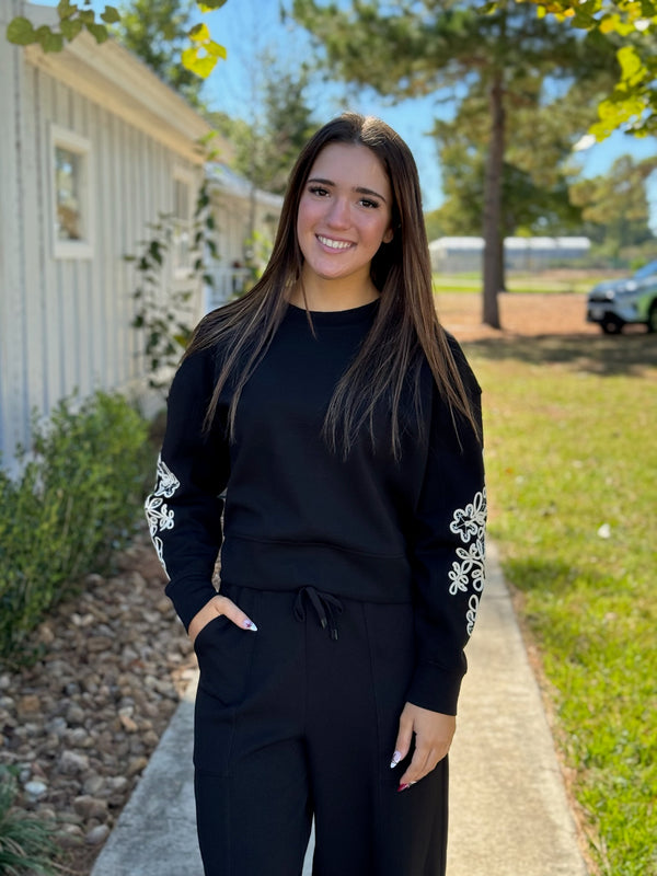 LUCIE SOFT KNIT LONG SLEEVE  PULLOVER