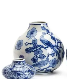 Blue & White Vase - 5