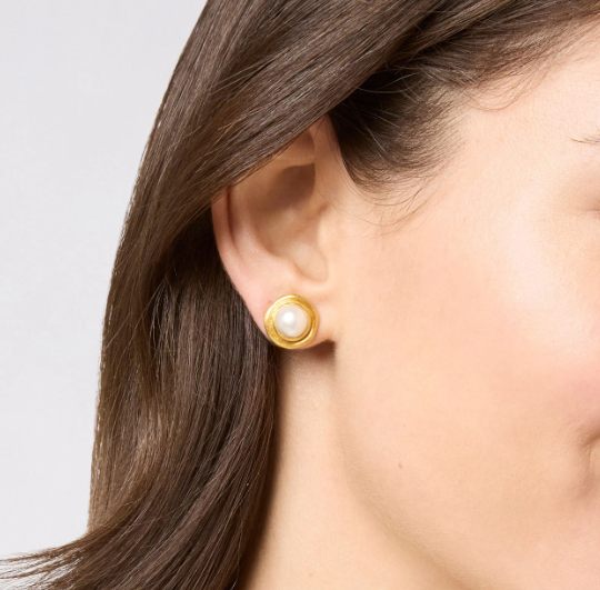Wave Stone Stud-Pearl