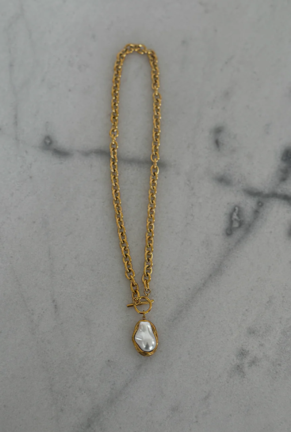 PEARL DROP NECKLACE
