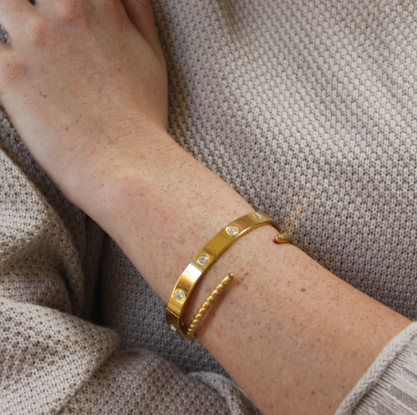 Gold Solitaire Bangle