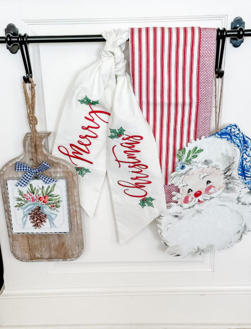 Mini Beck’s Pinecone Arrangement