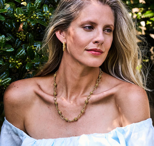 Berry Icon Small Hoop Earrings - Gold