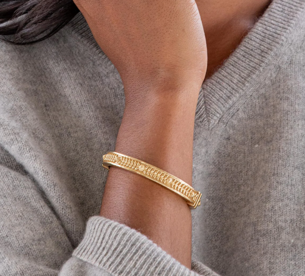 Berry Vine Hinged Bangle - Gold