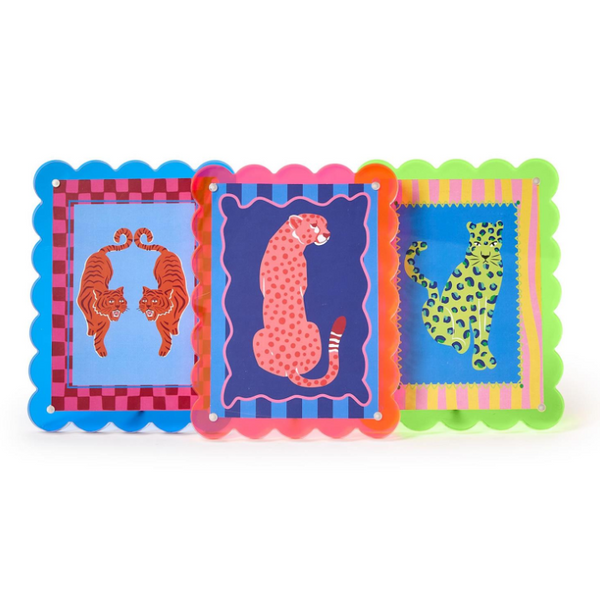 5x7 Acrylic Scalloped Frame