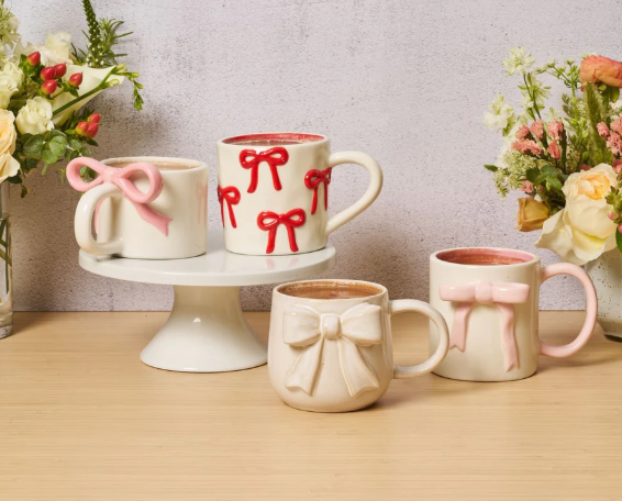 Mug Pink Bow on handle 12oz