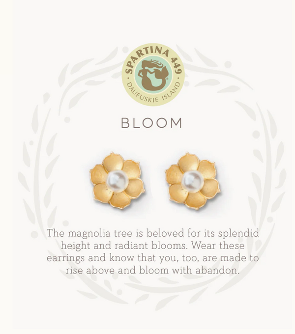 Sea La Vie Stud Earrings Bloom/Magnolia Flower