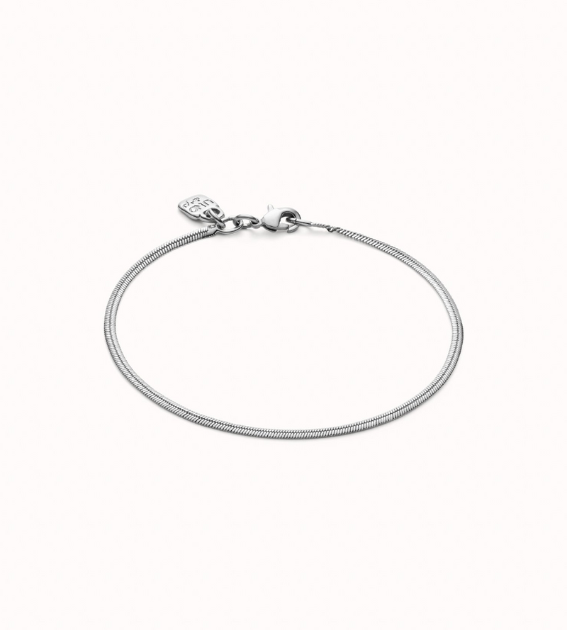 HAZTE UNO Silver Thin Solid Chain Bracelet Medium